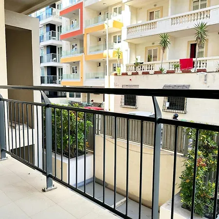 Large In Paceville Apartment *